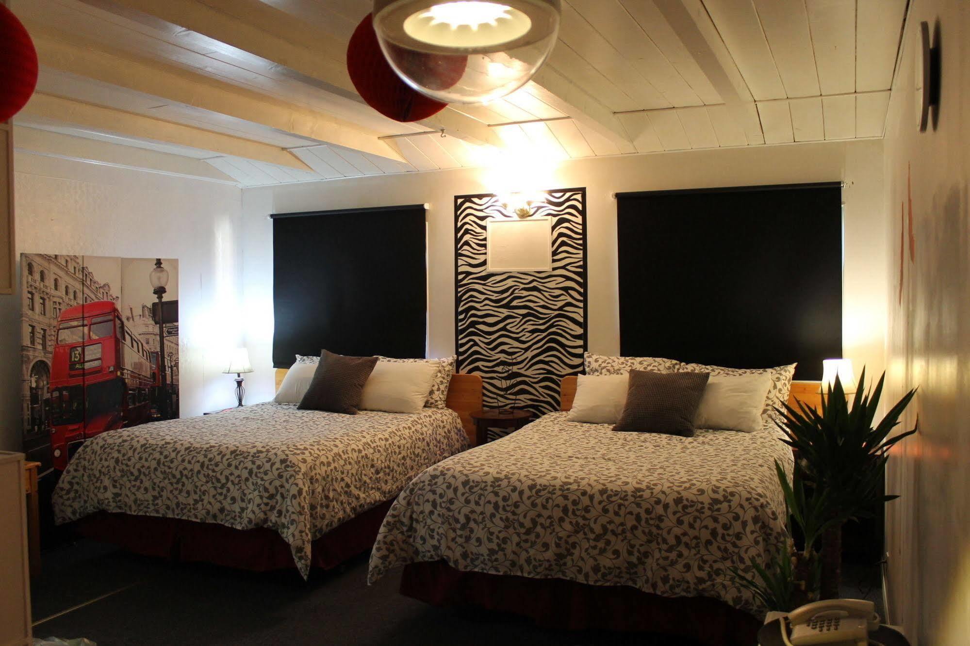 Sage Hills Motel Кэш-Крик Экстерьер фото